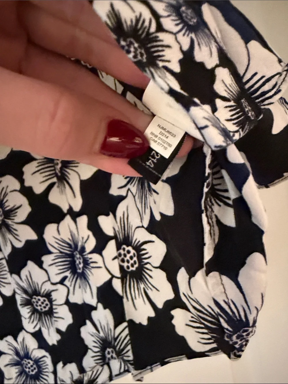 kate spade Blue and White Floral V-Neck Sleeveless Camisole